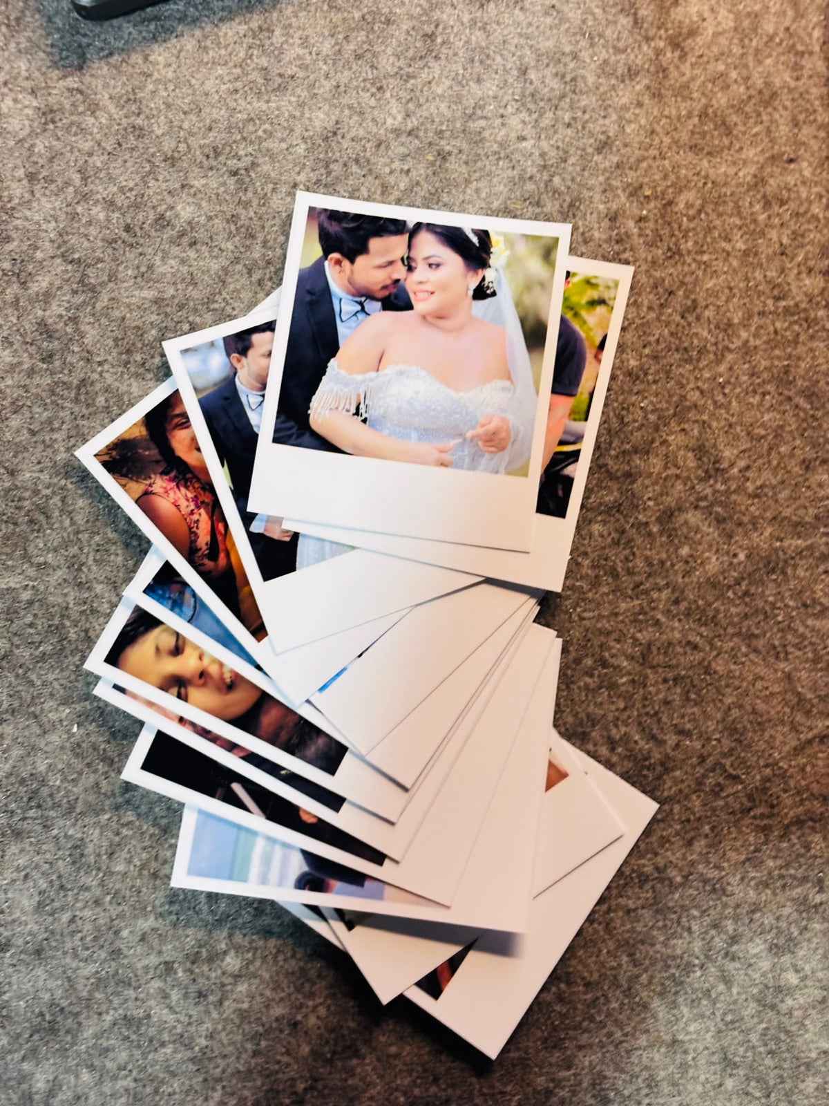 Polaroid photos - Minimum 12 photos 🛑