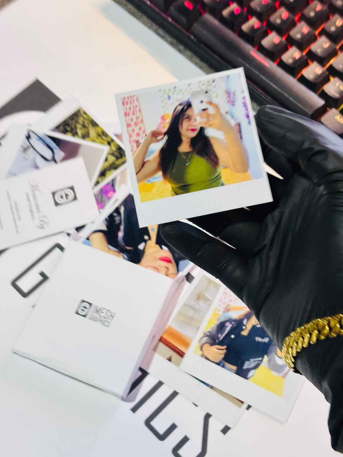 Polaroid photos - Minimum 12 photos 🛑